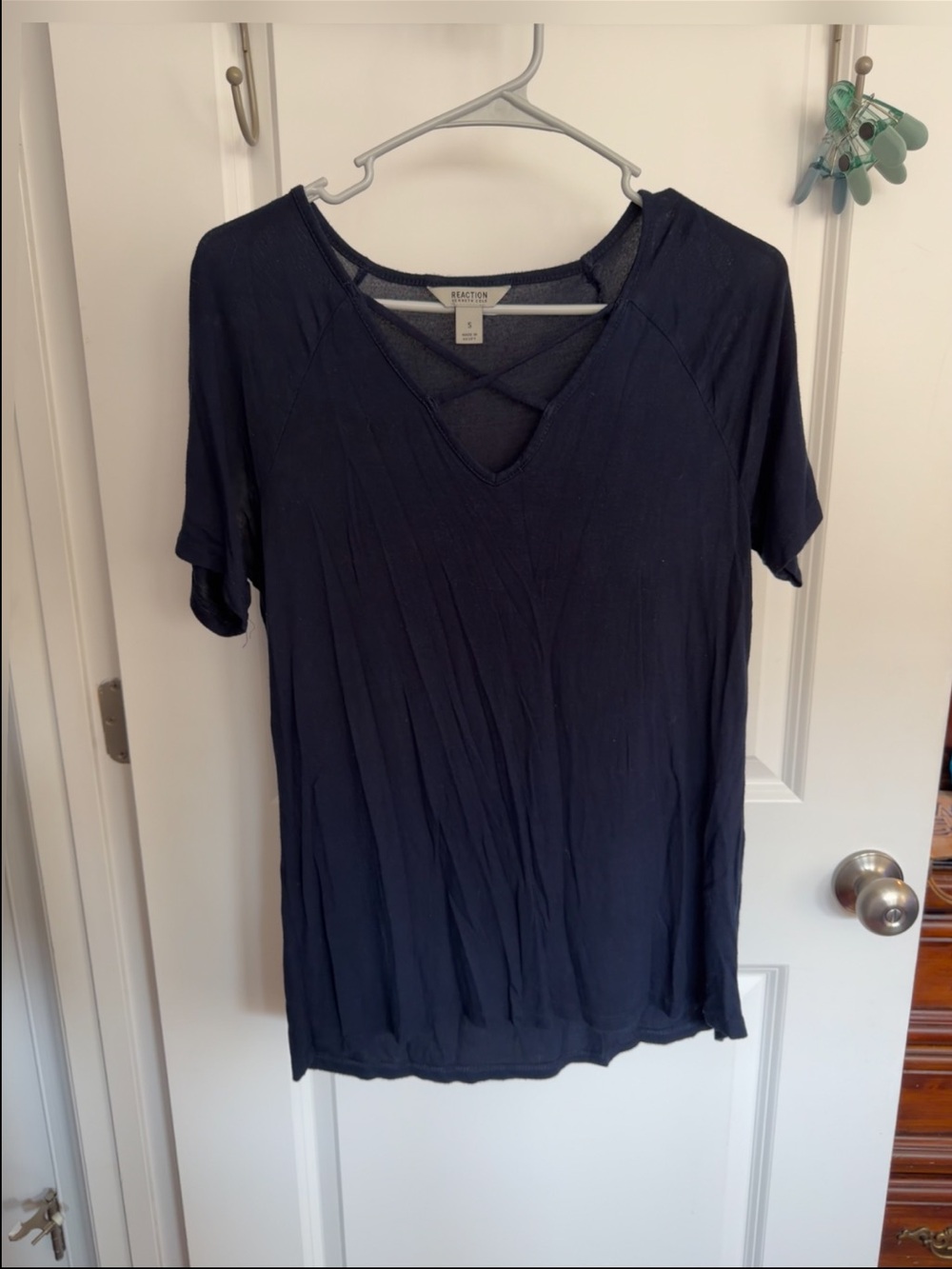 Kenneth Cole Reaction Dark Navy Crisscross V-Neck Short Sleeve Top